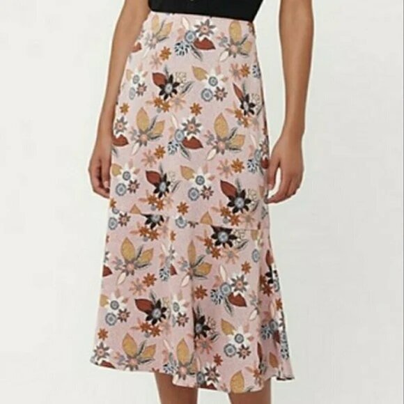 NWT Loft Pink Floral Print Fluted Midi Skirt Size 4 - Picture 2 of 12